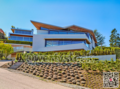 A perfect neighbourhood. Luxury family residential house