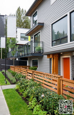 Block of brand new townhouses on sale stage.