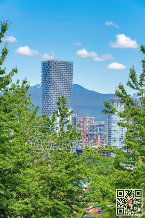View at Vancouver downtown from West 7th avenue